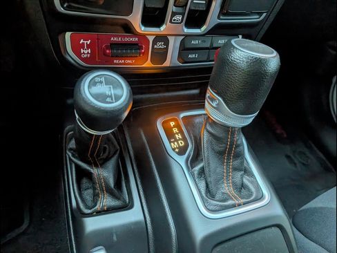 Used 2023 Jeep Gladiator Mojave w/ Trailer Tow Package image 15