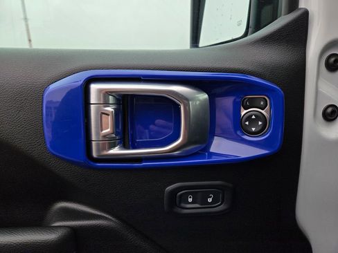 Used 2023 Jeep Wrangler Unlimited Rubicon 4xe image 15