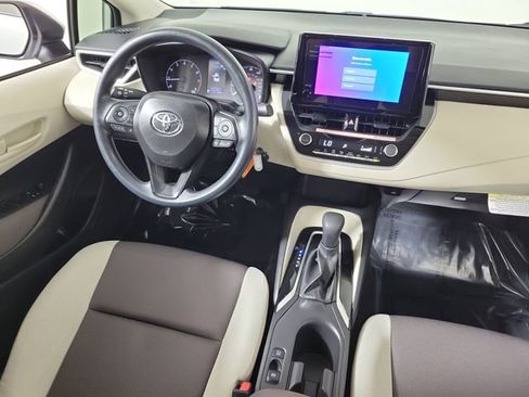 Used 2025 Toyota Corolla LE FWD image 15