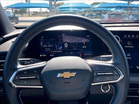 Used 2026 Chevrolet Traverse LT w/ Driver Confidence Package AWD/4WD image 25