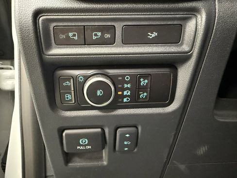 Used 2023 Ford F150 XLT w/ Equipment Group 302A High image 17