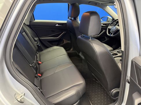 Used 2019 Volkswagen Jetta SE FWD image 26