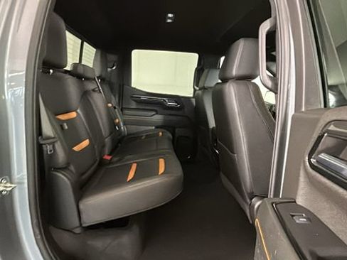 Used 2024 GMC Sierra 1500 AT4 w/ Technology Package AWD/4WD image 29