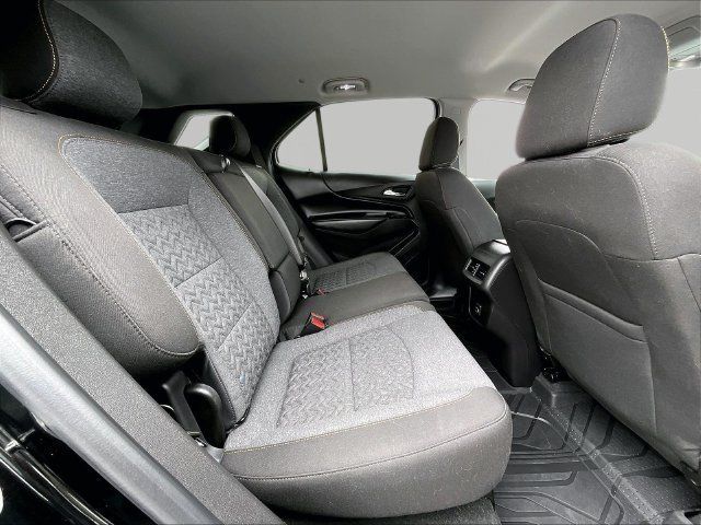 Used 2024 Chevrolet Equinox LT AWD/4WD image 16