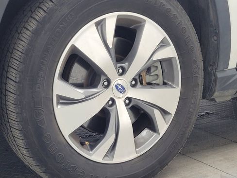 Used 2023 Subaru Ascent Premium image 31