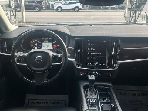 Used 2019 Volvo S90 T5 Momentum image 19