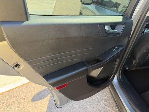 Used 2021 Ford Escape SEL AWD/4WD image 12