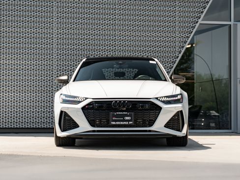 Certified 2025 Audi RS 6 performance AWD/4WD image 45