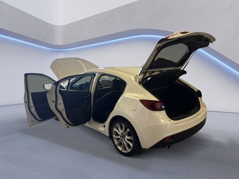 Used 2014 MAZDA MAZDA3 s Touring FWD image 12