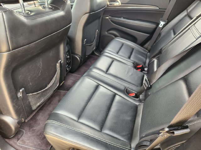 Used 2016 Jeep Grand Cherokee Limited w/ Luxury Group II RWD image 21