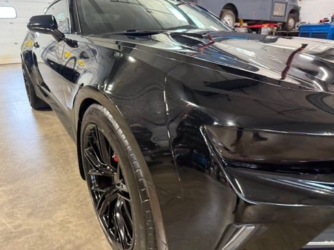 Used 2016 Chevrolet Camaro LT RWD image 3