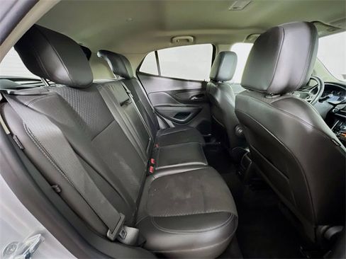 Used 2022 Buick Encore Preferred w/ Safety Package image 38