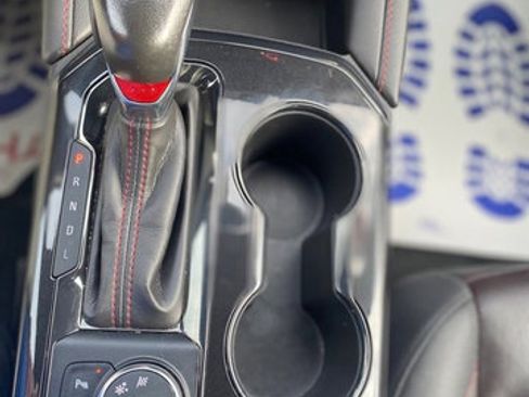 Used 2022 Chevrolet Blazer RS w/ Enhanced Convenience Package image 17