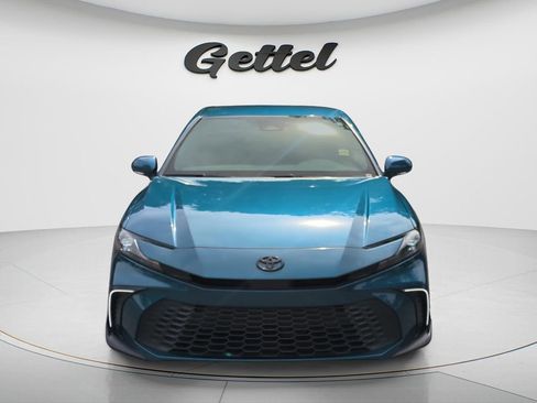 Certified 2025 Toyota Camry SE w/ Convenience Package image 2