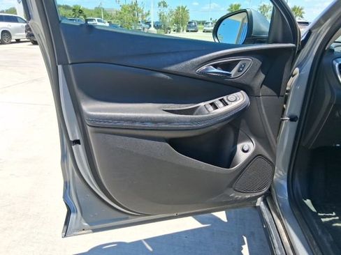 Used 2025 Buick Encore GX Sport Touring w/ Comfort Package FWD image 7