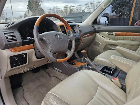 Used 2004 Lexus GX 470 image 10