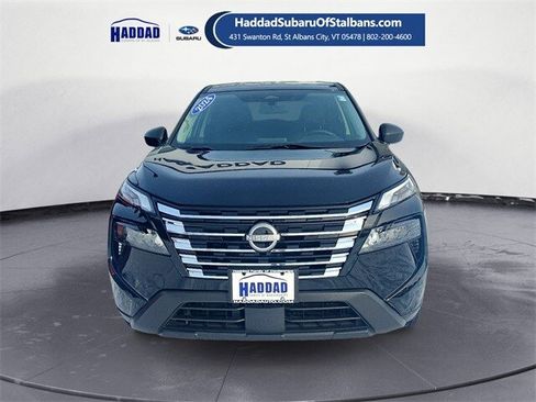 Used 2024 Nissan Rogue S image 8