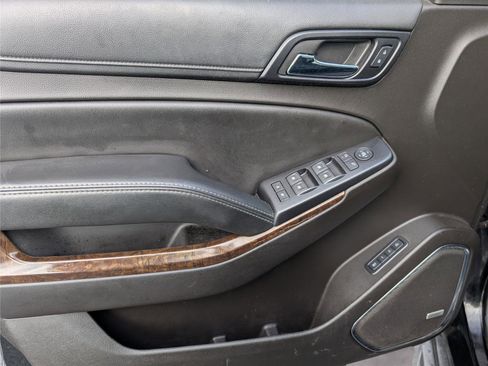 Used 2017 Chevrolet Tahoe LT image 15