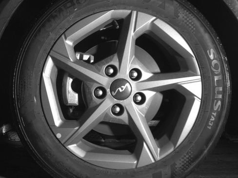 Used 2025 Kia K4 LXS image 12