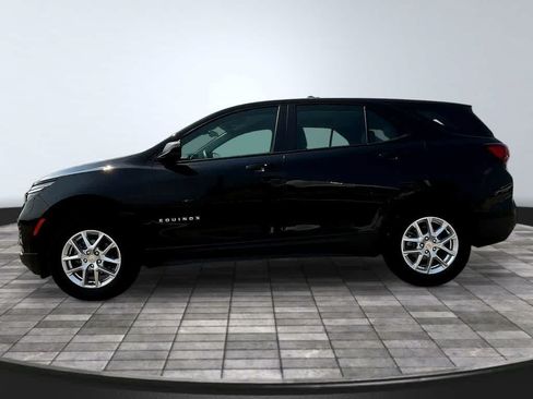 Used 2024 Chevrolet Equinox LS AWD/4WD image 4