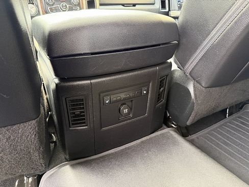 Used 2017 RAM 1500 Laramie w/ Convenience Group AWD/4WD image 21