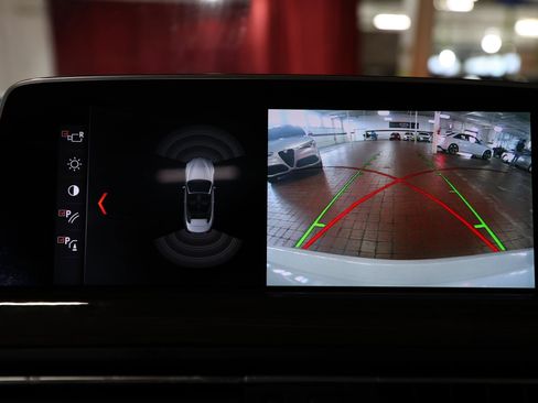 Used 2018 BMW 640i Convertible RWD image 22