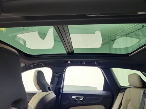 New 2026 Volvo XC60 B5 Plus w/ Protection Package Premier image 18