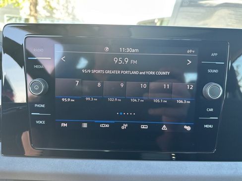 New 2026 Volkswagen Jetta SE image 17