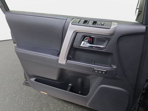Certified 2024 Toyota 4Runner Limited AWD/4WD image 24