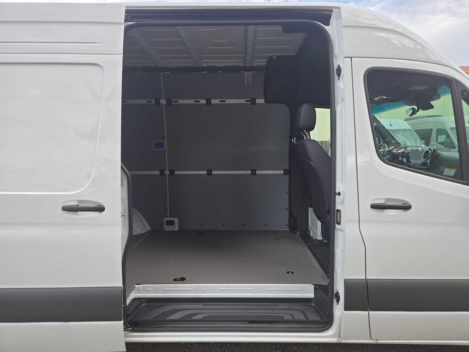 Used 2026 Mercedes-Benz Sprinter 2500 image 12