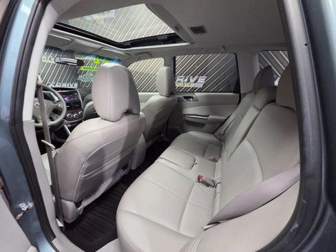 Used 2012 Subaru Forester 2.5X Limited AWD/4WD image 26