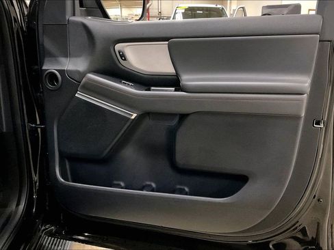 Certified 2025 Ford Expedition Max Active image 23