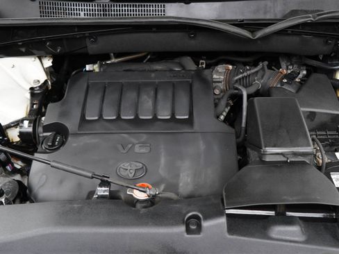 Used 2015 Toyota Highlander XLE AWD/4WD image 30
