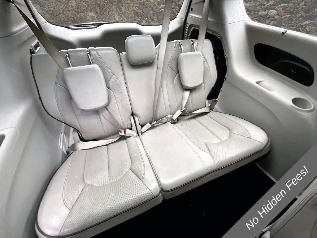 Used 2019 Chrysler Pacifica Limited FWD image 25