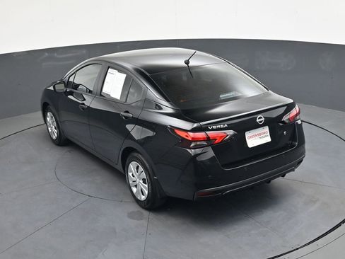 Used 2025 Nissan Versa S w/ Trunk Package image 30