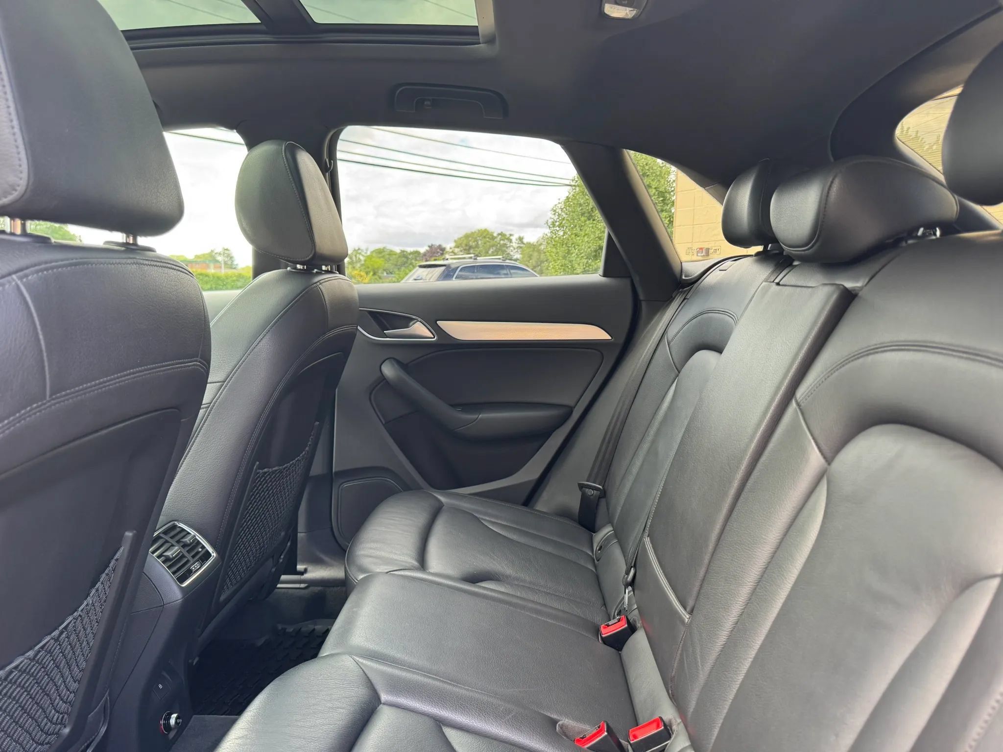 Used 2018 Audi Q3 2.0T Premium w/ Convenience Package AWD/4WD image 34
