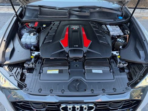 Used 2024 Audi RS Q8 AWD/4WD image 3
