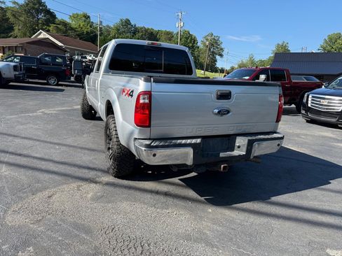 Used 2014 Ford F250 Lariat w/ Lariat Interior Package image 15