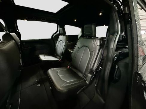 New 2026 Chrysler Pacifica Select w/ S Appearance Package image 26