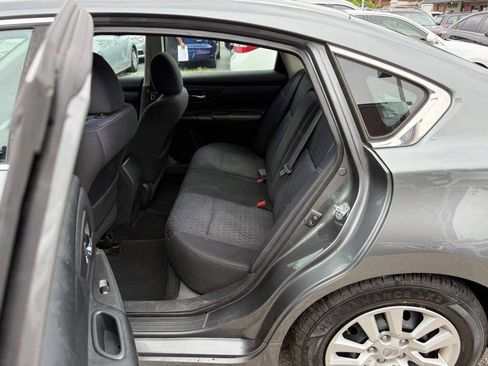 Used 2016 Nissan Altima 2.5 S w/ Power Driver Seat Package FWD image 20