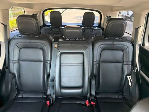 Used 2022 Lincoln Aviator Reserve w/ Elements Package Plus AWD/4WD image 9