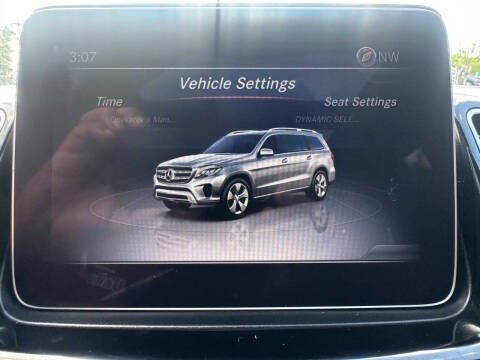 Used 2017 Mercedes-Benz GLS 450 4MATIC image 26