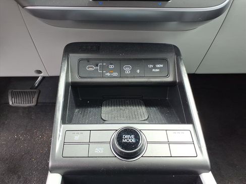 Certified 2026 Hyundai Kona SEL Premium FWD image 26