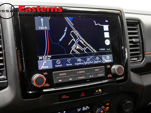 Used 2023 Nissan Frontier PRO-4X w/ Technology Package AWD/4WD image 18