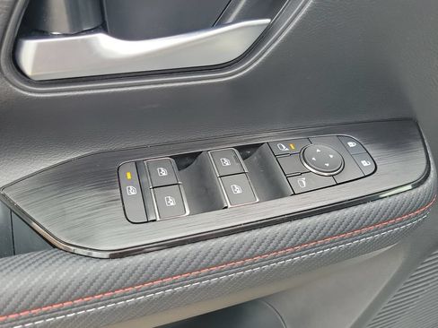 Used 2025 Nissan Kicks SR AWD/4WD image 10