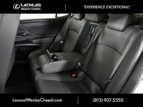 Used 2025 Lexus ES 350 350 w/ Premium Package image 24