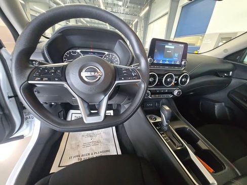 Used 2024 Nissan Sentra SV FWD image 21