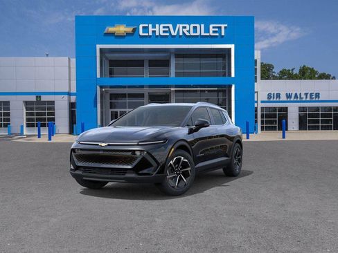 New 2026 Chevrolet Equinox EV LT AWD/4WD image 8