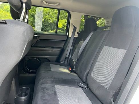 Used 2015 Jeep Patriot Sport w/ Power Value Group FWD image 17