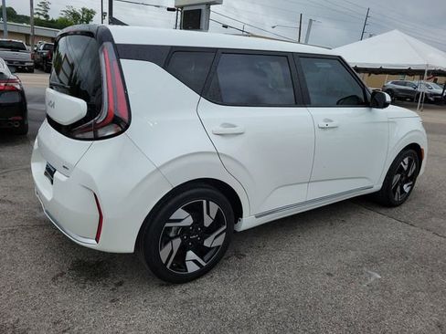 Certified 2023 Kia Soul GT-Line w/ GT-Line Technology Package FWD image 5